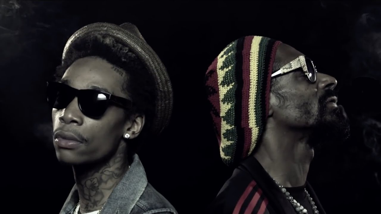 Snoop Dogg & Wiz Khalifa “French Inhale” [Official Music Video]