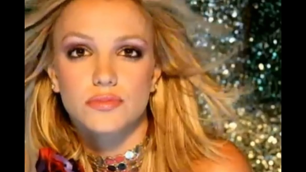 Britney Spears – My Only Wish (This Year) (Music Video)