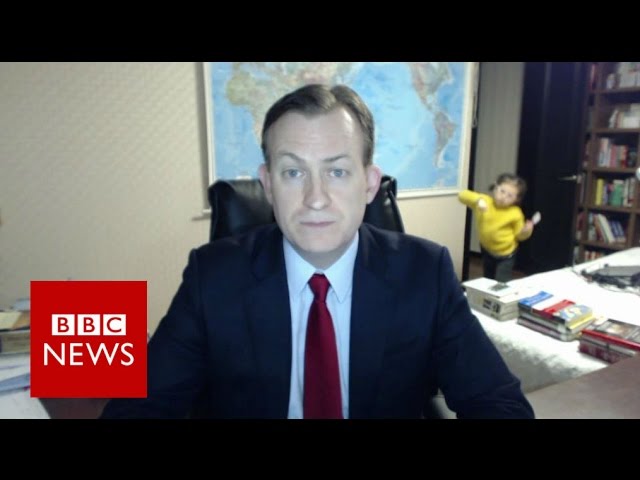 Children interrupt BBC News interview – BBC News