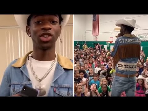 Lil Nas X Suprises Kids At An Elementary School! | WorldStar Videos
