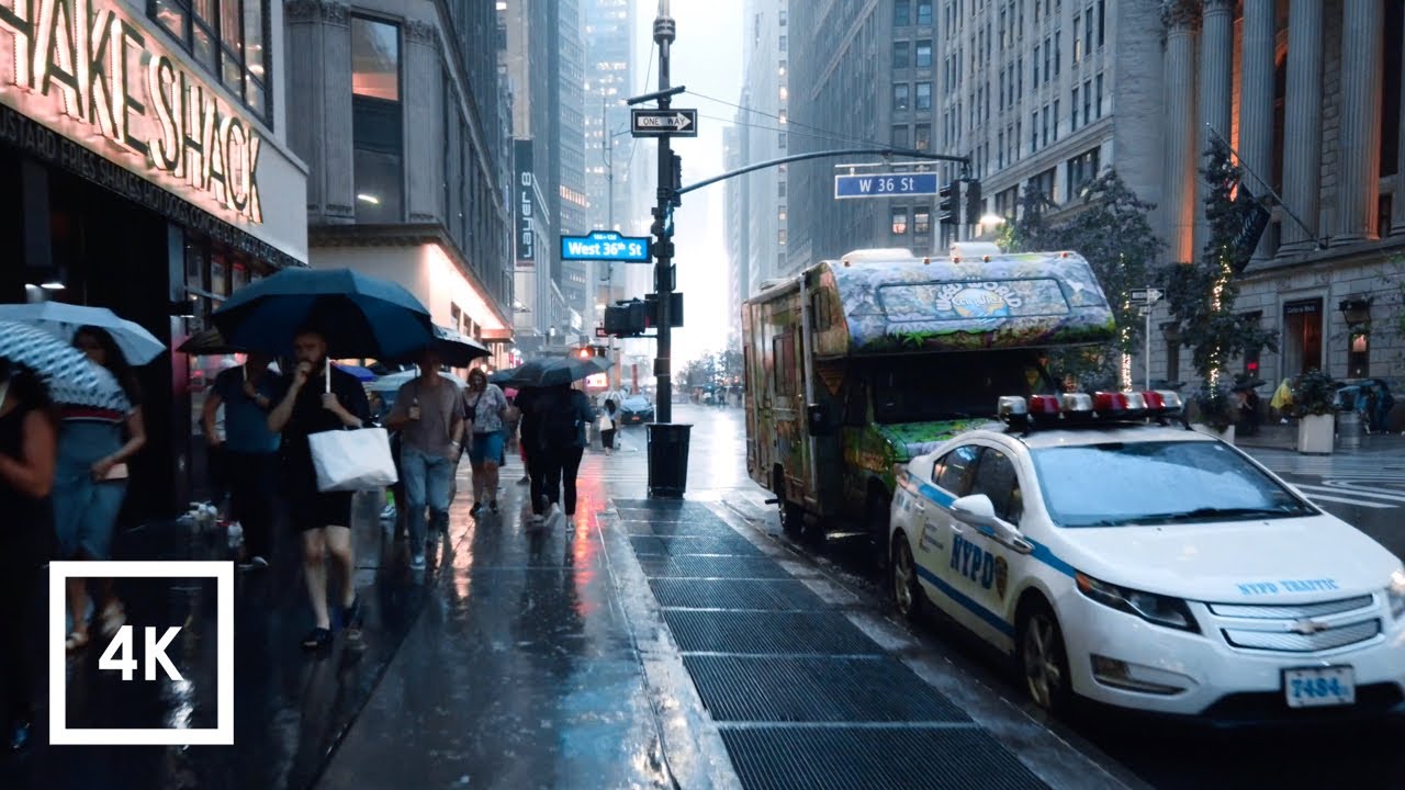 Walking in the Rain in Manhattan, NYC  (Binaural City Sounds) 4k Rain Ambience