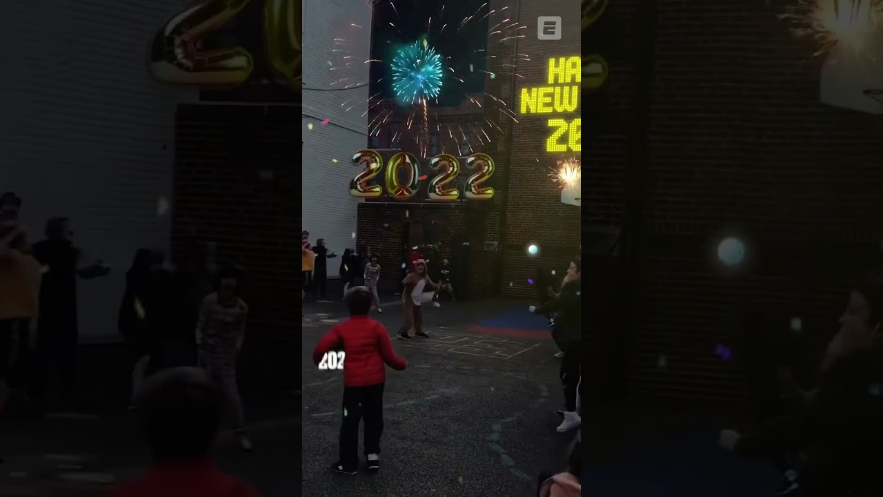 HAPPY NEW YEAR 🎉 2️⃣0️⃣2️⃣2️⃣