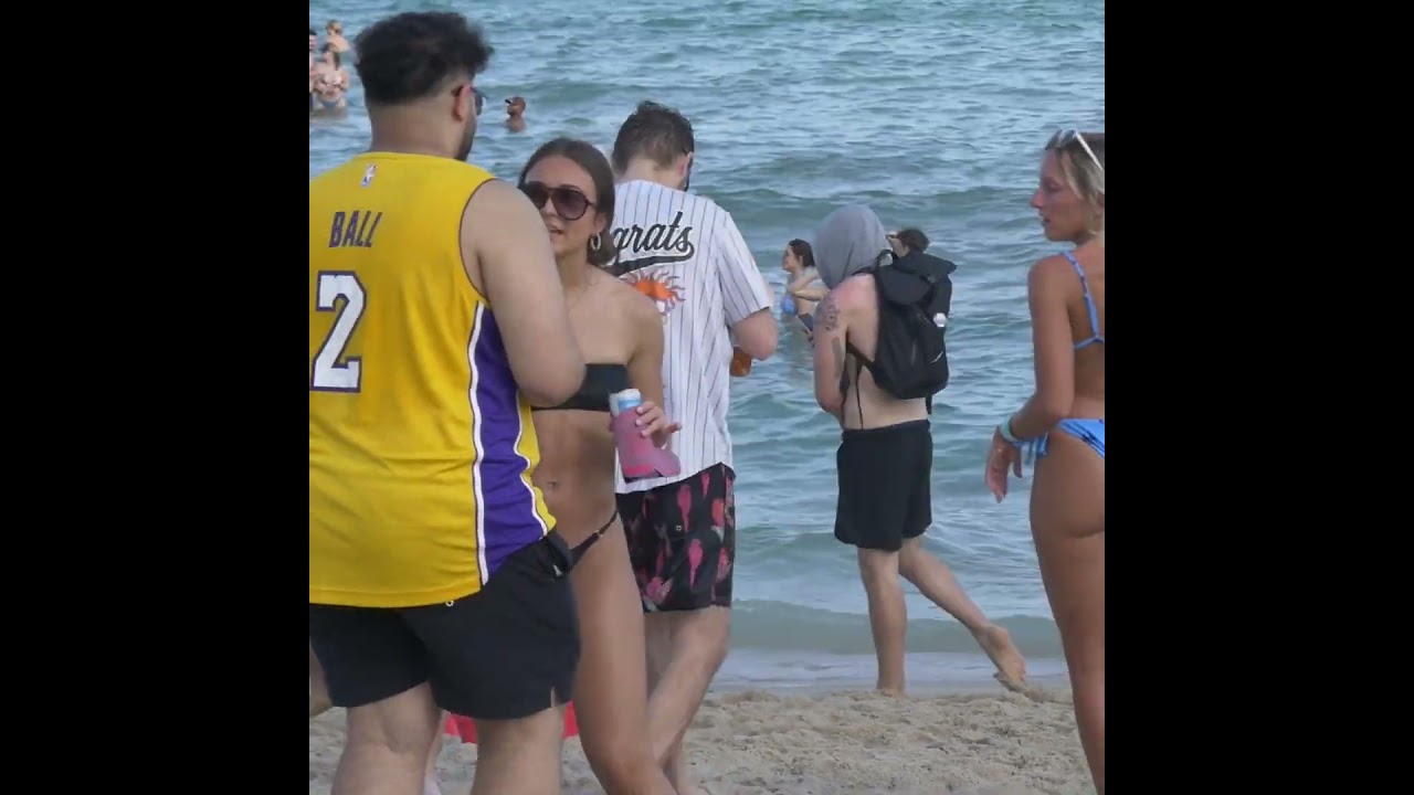 Where my hug at? #shorts #viral #fortlauderdale