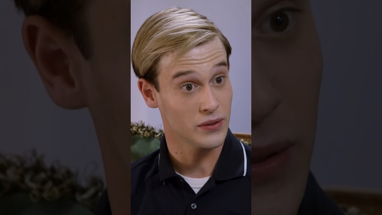 Tyler Henry Passes Anna Nicole Smith’s Note to Larry Birkhead | Hollywood Medium