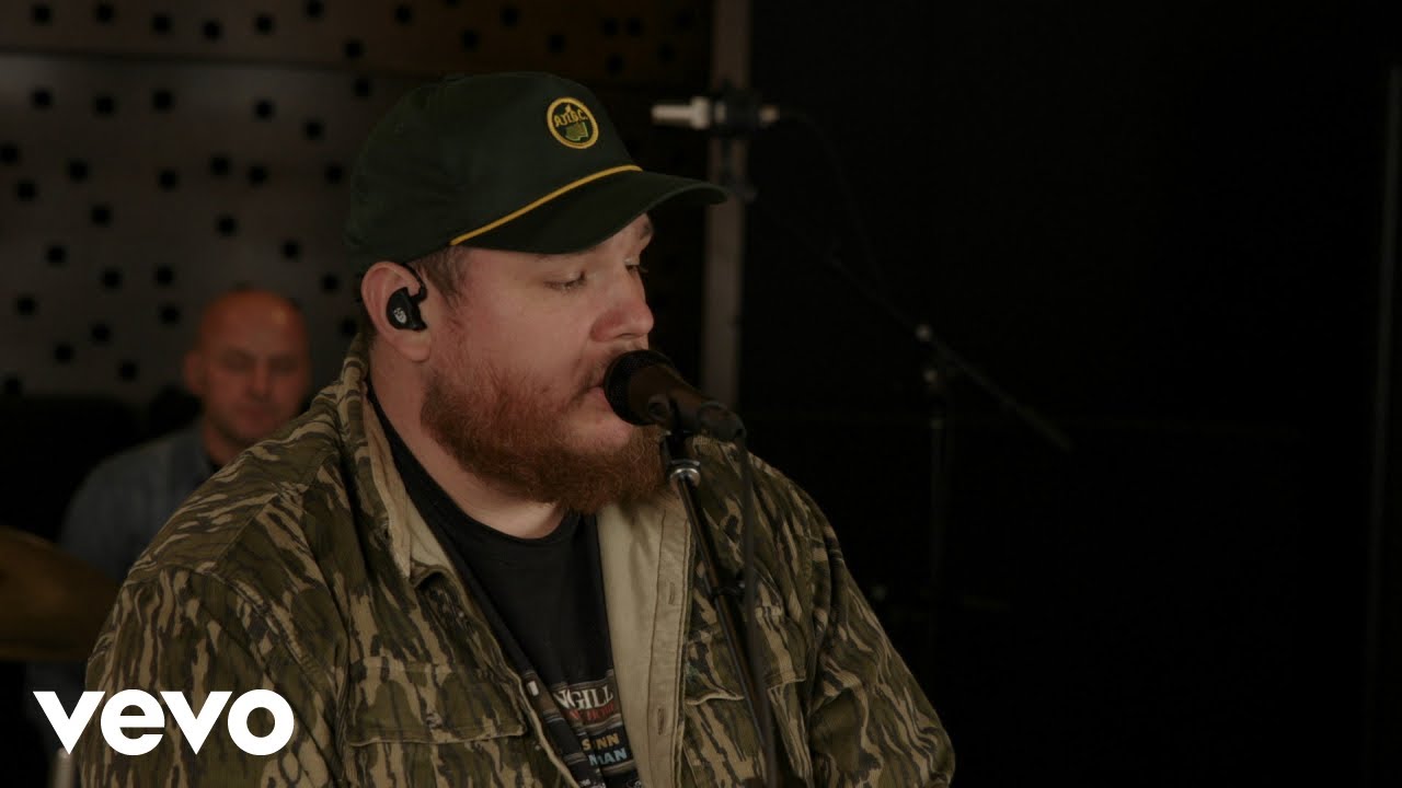 Luke Combs – Remember Him That Way (Official Music Video)