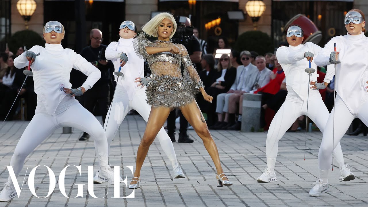 Teyana Taylor Doesn’t Miss a Beat at Vogue World: Paris | Vogue