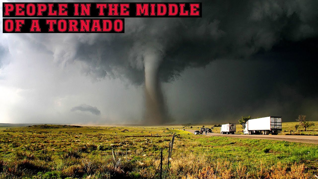 People in the Middle of a TORNADO. Unbelievable Videos.