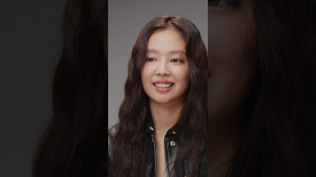 Learning that dance in less than two hours AND without a mirror? #JENNIE is beyond impressive.