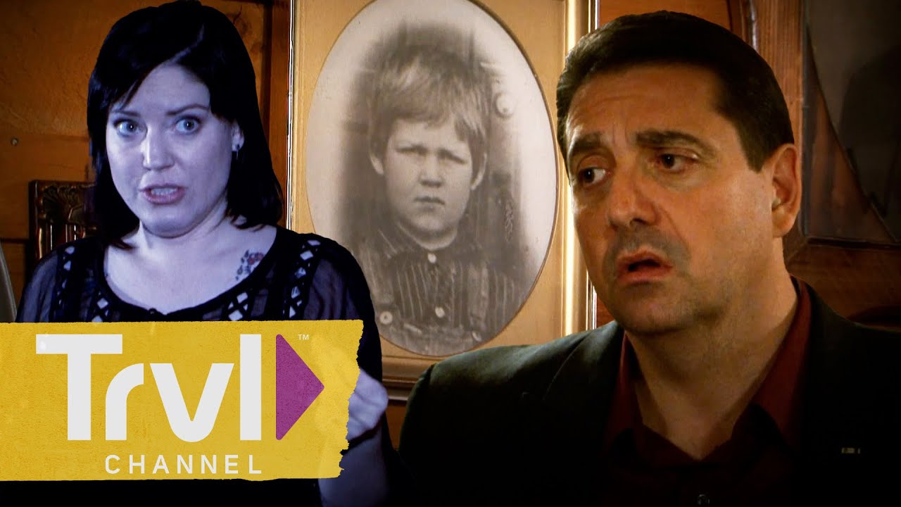 Restaurant Haunted by Ghost Children?! | The Dead Files | Travel Channel