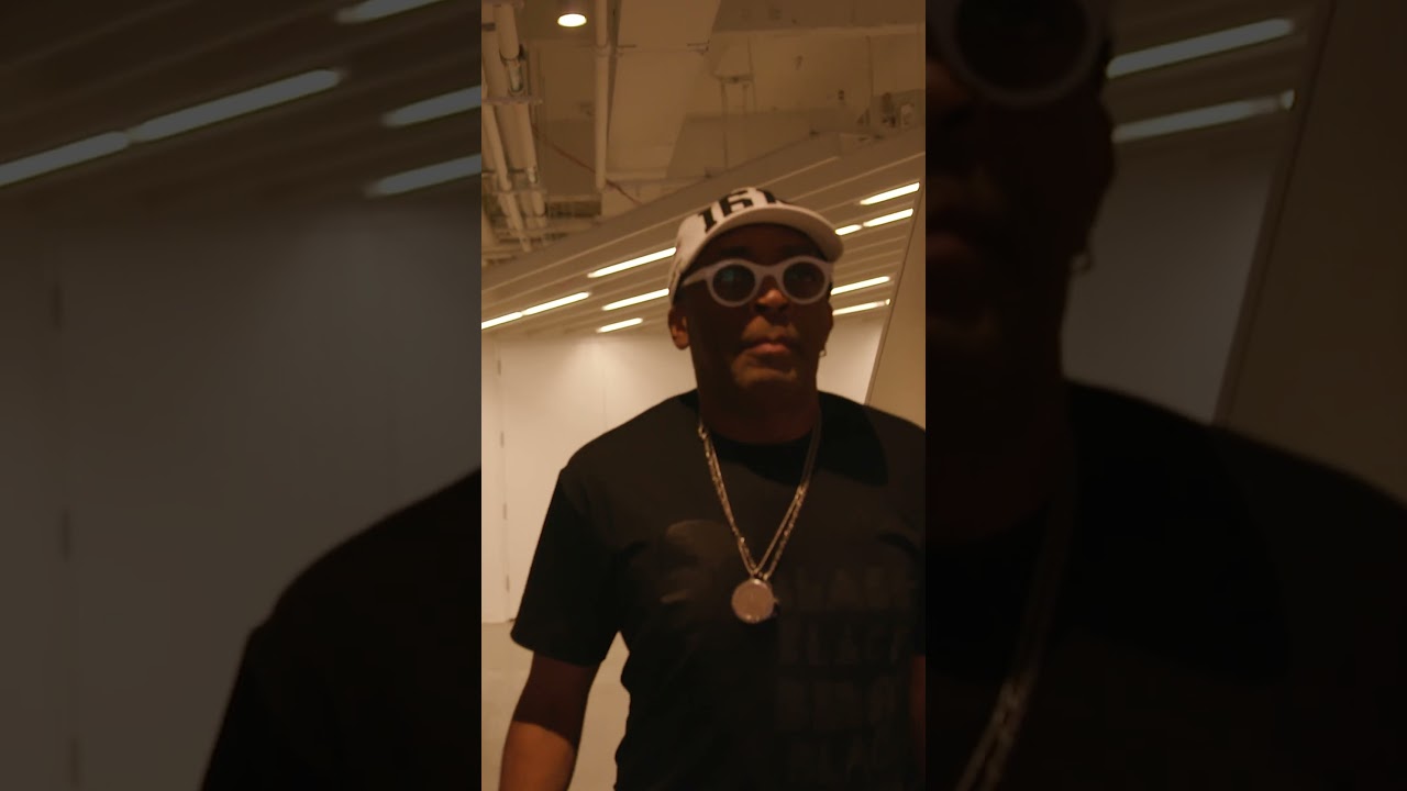 Spike Lee 🎬 🐐 From hit fit to his films to his unreal stories are all straight FIYA 🔥 #bettalks