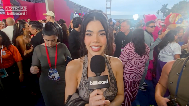 Kenia Os On Her Upcoming Album & New York Fashion Week with Peso Pluma | Premios Juventud 2025