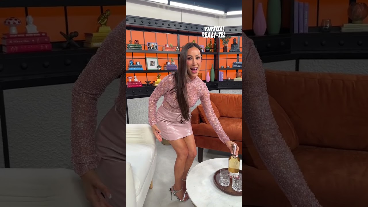 Lisa Barlow has responded to Angie K’s tequila shade 👀🍸| Virtual Reali-Tea #shorts