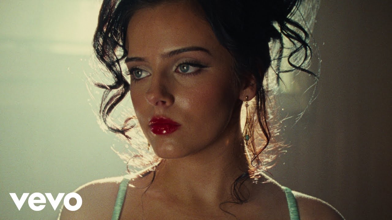 Jessie Murph – I’m Not There For You (Official Visualizer)