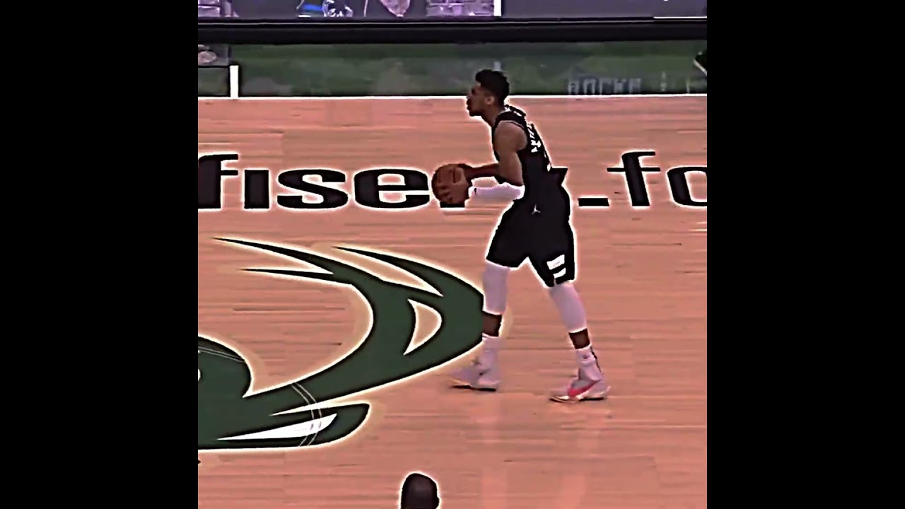 Giannis is ADDICTED to traveling🤦#nba #sports #edit #edits #fyp #shorts #youtubeshorts