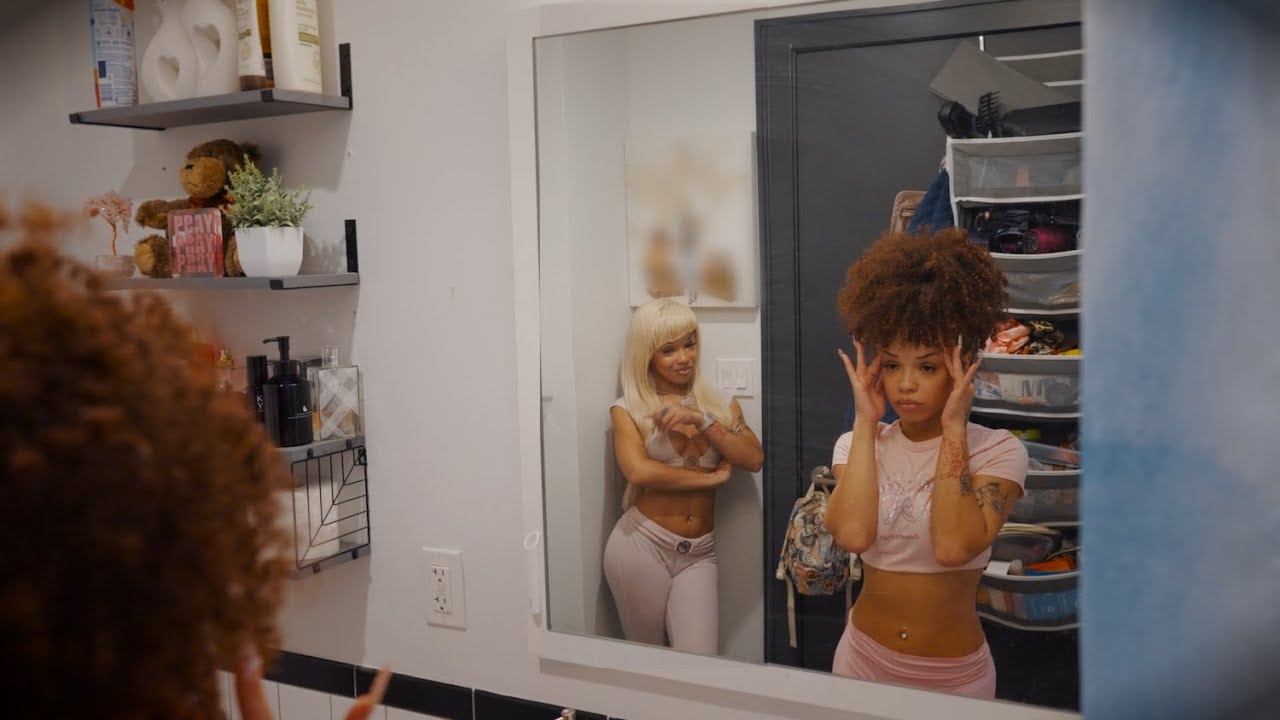 Honey Bxby – “Shame” (Official Visualizer)