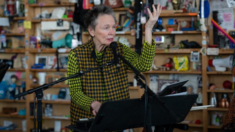 Laurie Anderson: Tiny Desk Concert