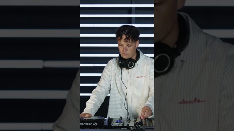 MPH breaks down his viral transition 🎧 #fredagain #joyanonymous