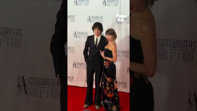 Living for this link up!! Taylor Swift and Sombr at the 2026 Songwriters Hall of Fame. 🥹🤍🎶 #shorts