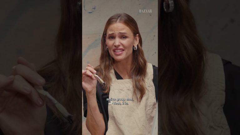 #JenniferGarner and #GemmaChan are each other’s dream come true. #TheFiveStarWeekend #PortraitMode