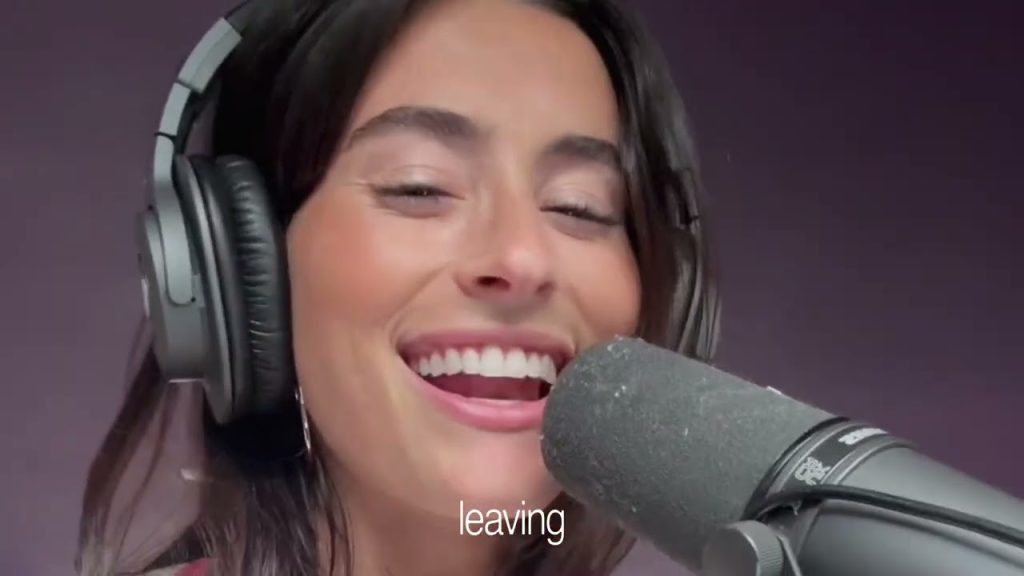 Stella Lefty – Good at Leaving (Lyric Video)