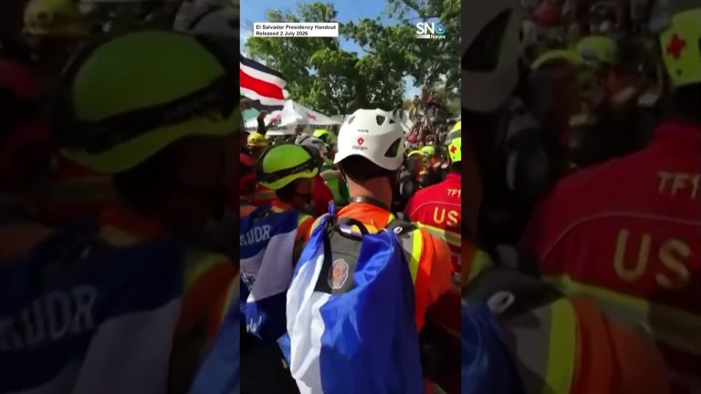 Venezuela: El Salvador & Chile’s teams rescue a security guard trapped under rubble for over a week