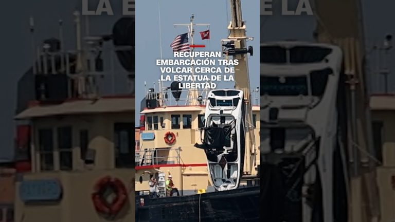 Autoridades recuperan embarcación tras volcar cerca de la Estatua de la Libertad