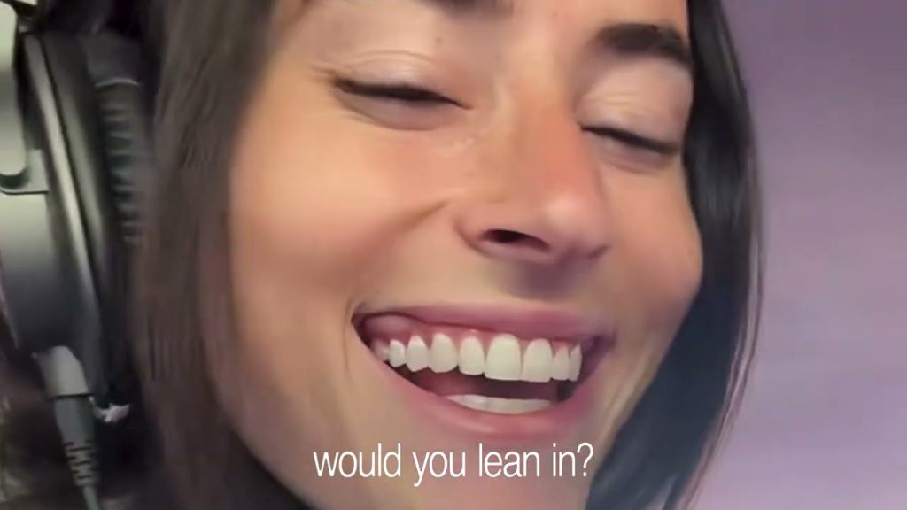 Stella Lefty – Lean In, Kiss Me (Lyric Video)