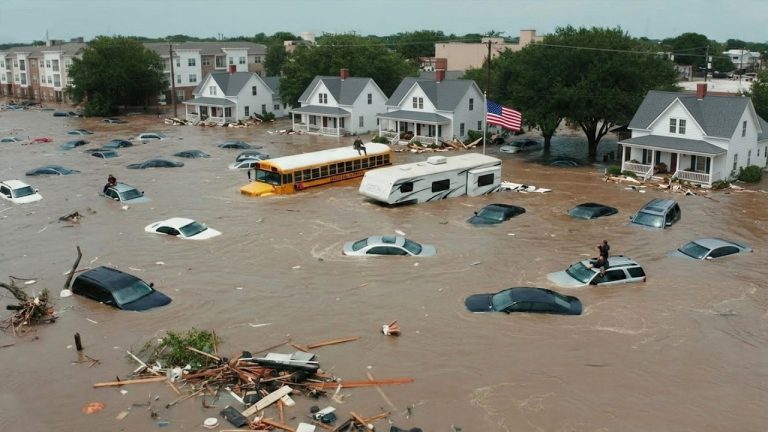 Tragedy in New Jersey, USA Today! Cars floating in water, roads turned into rivers