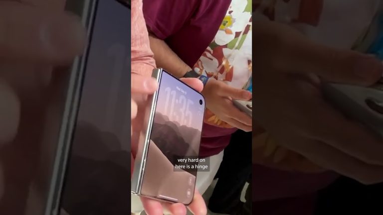 📱Hands on with Apple’s new foldable iPhone Duo
