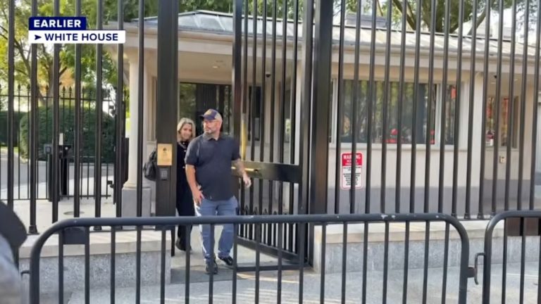 Video shows CNN reporter denied White House access